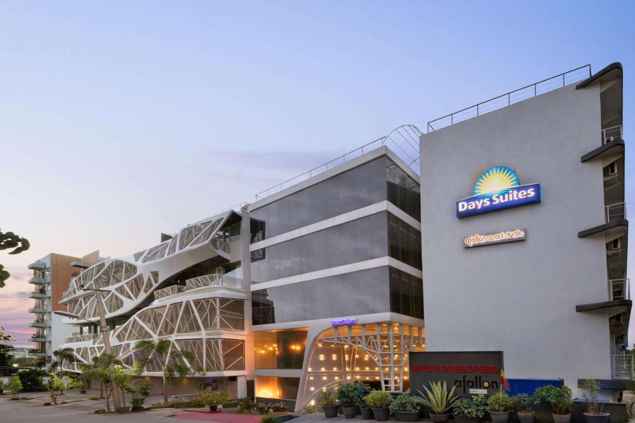 Days Inn & Suites By Wyndham Bengaluru Whitefield Extérieur photo