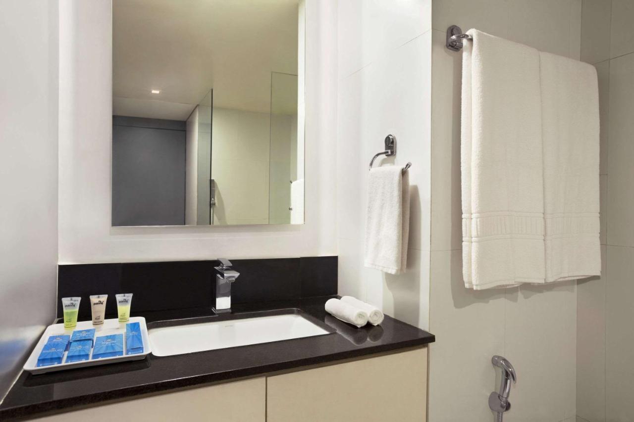 Days Inn & Suites By Wyndham Bengaluru Whitefield Extérieur photo