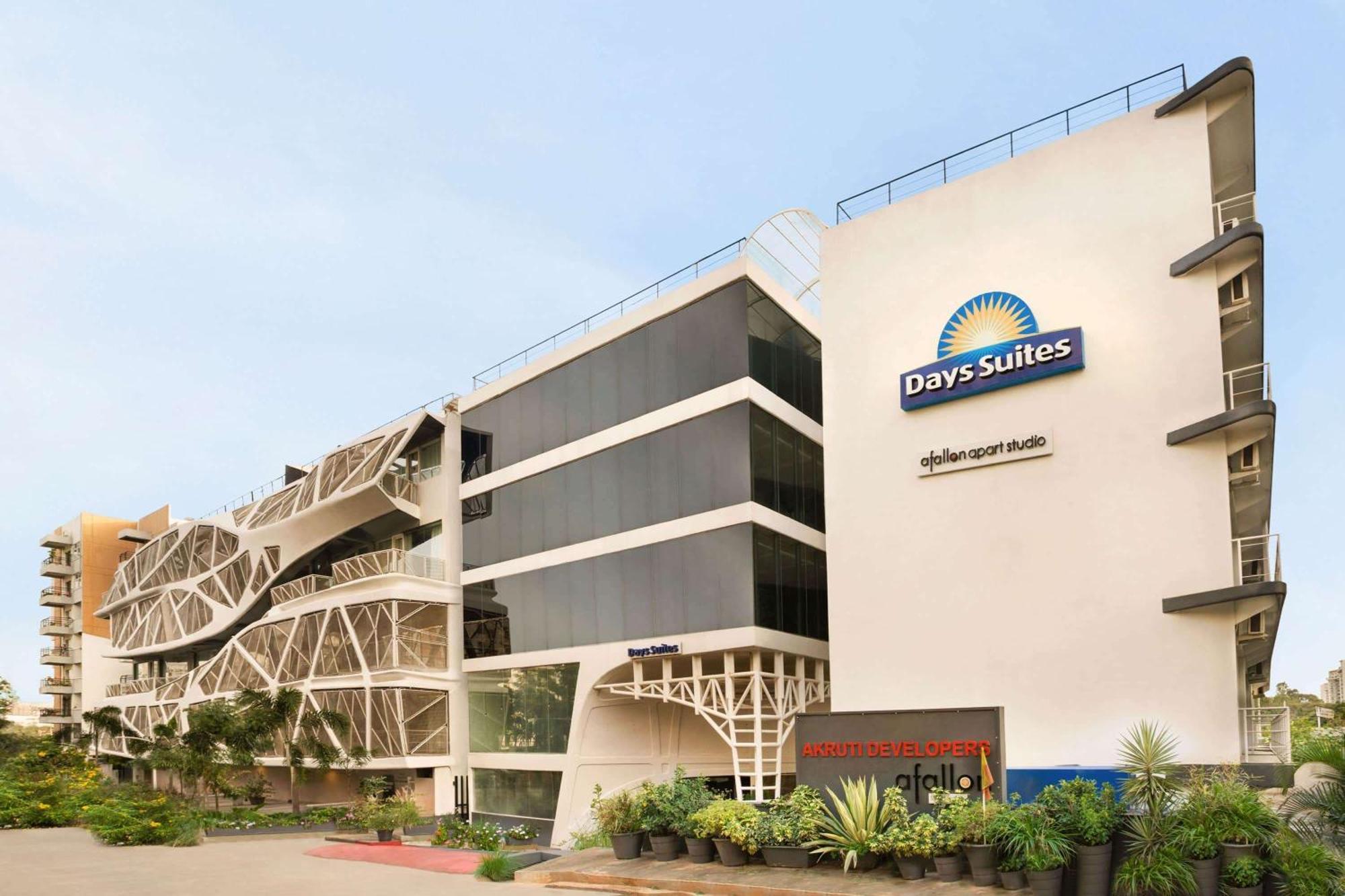 Days Inn & Suites By Wyndham Bengaluru Whitefield Extérieur photo