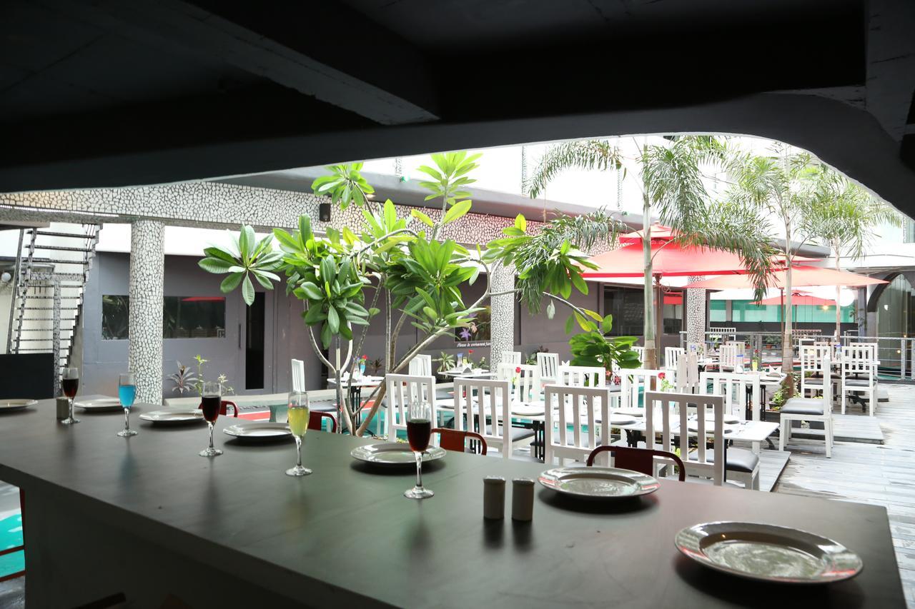 Days Inn & Suites By Wyndham Bengaluru Whitefield Extérieur photo