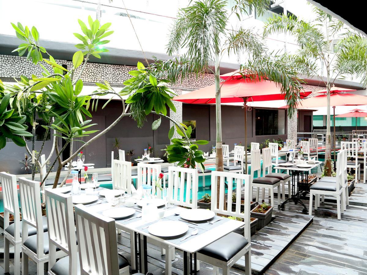 Days Inn & Suites By Wyndham Bengaluru Whitefield Extérieur photo