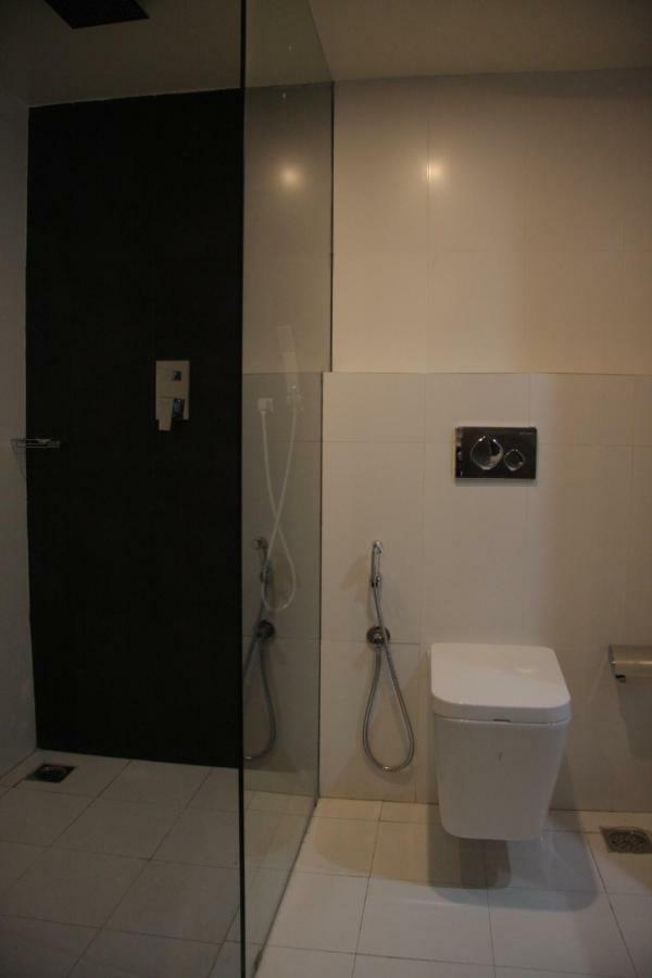Days Inn & Suites By Wyndham Bengaluru Whitefield Extérieur photo